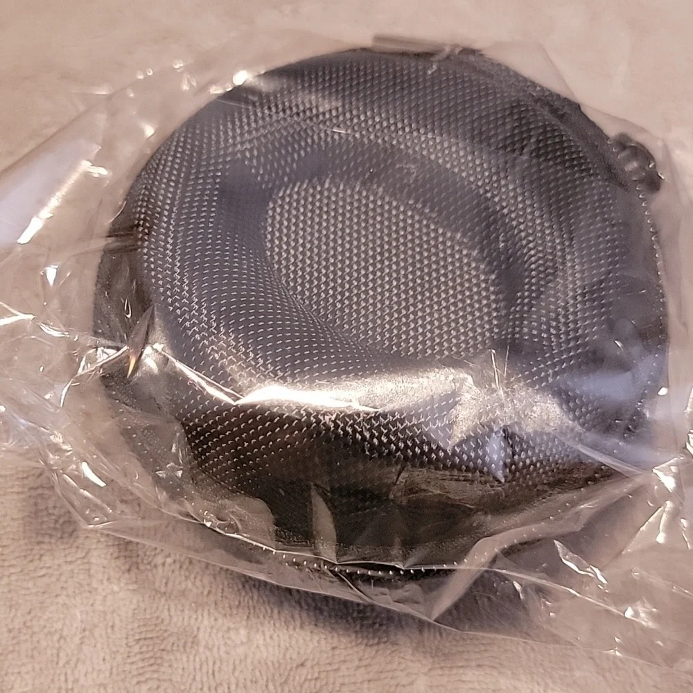 NWT Invicta Black Round Zipper Travel Watch Case with Yellow Silicone Logo